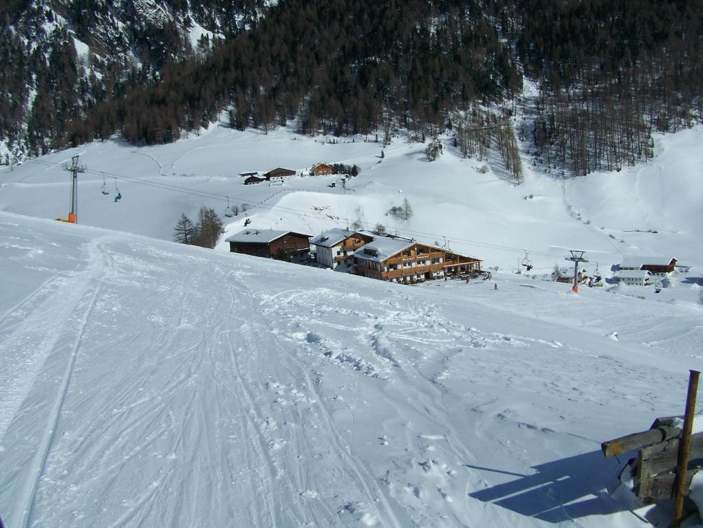 Pichlerhof Hotel Riva di Tures Exterior photo